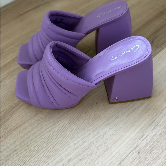 Circus by Sam Edelman Lavender Block Heel Mules - Picture 1 of 2